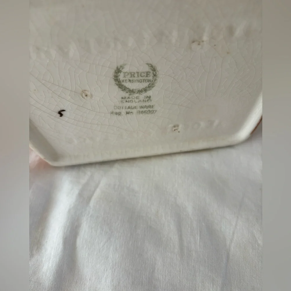 Beautiful- Vintage Price brothers cottage where made in England‎   5 pieces